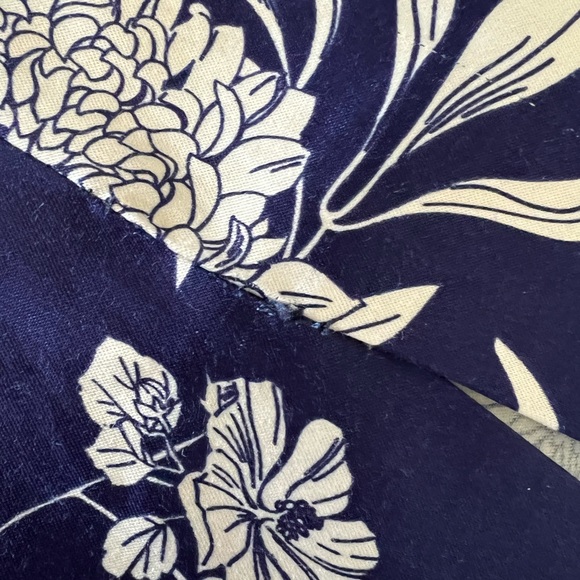 Zara Floral Navy and White Satin Pencil Skirt - Picture 8 of 10